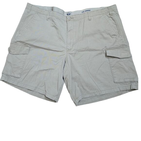 Dockers Men's Khaki Cargo Shorts Belt Loops Flex Comfort Waist 6 Pockets Size 48 - Picture 1 of 13